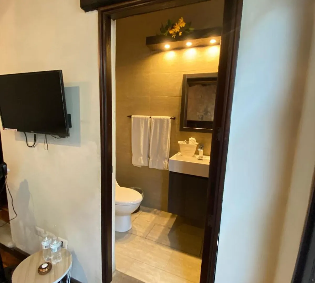 **  Hotel Casa Victoria Antigua Guatemala